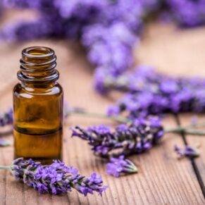Lavender Oil: Aromatherapy Oil